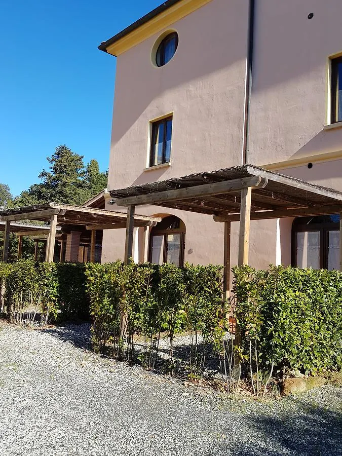 Residence Il Granaio Riparbella 2*,